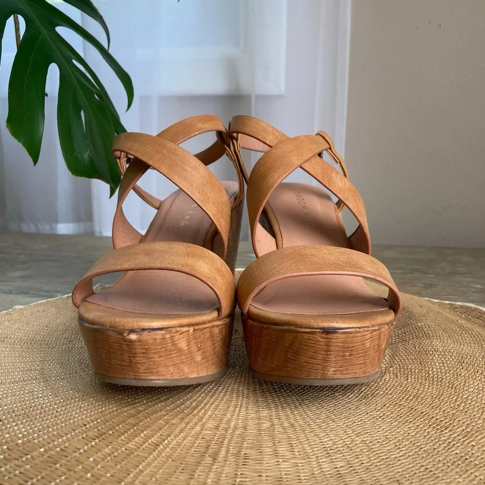 Womens Tan Leather Wedge Sandals - Classic Strappy Platform